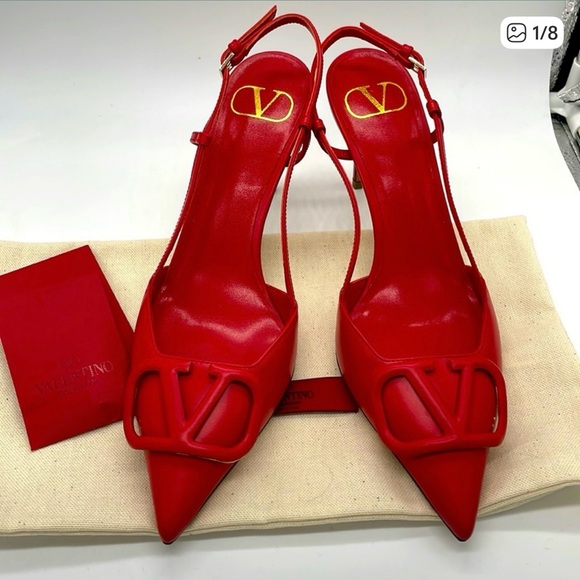 Valentino Garavani Shoes - 🌟NWT🌟VALENTINO VLOGO SIGNATURE PATENT LEATHER SLINGBACK PUMP